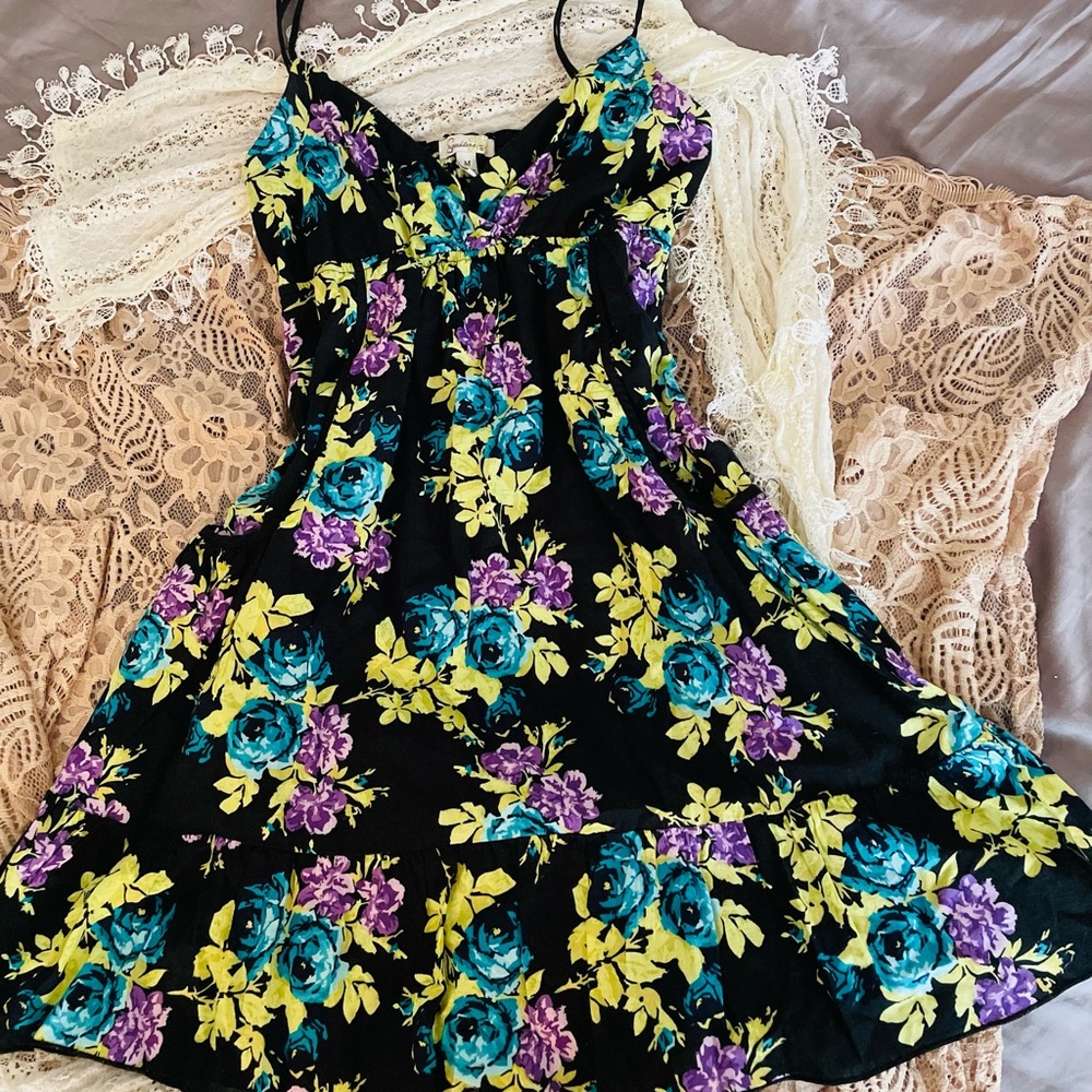 Floral summer dress with pockets